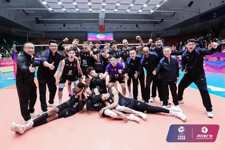 广州队 VS 上海海港